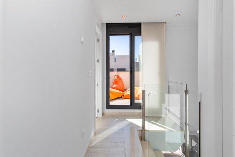 Villa for sale in Torrevieja, Alicante, Spain 5 bedrooms, No. 114958 - photo 30