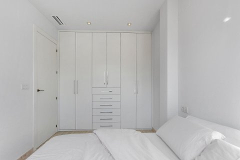 Villa for sale in Torrevieja, Alicante, Spain 5 bedrooms, No. 114958 - photo 25