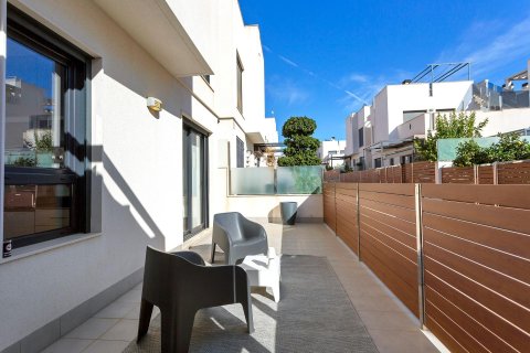 Villa for sale in Torrevieja, Alicante, Spain 5 bedrooms, No. 114958 - photo 9