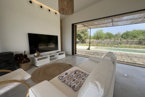 Аренда таухауса Ллуби, Майорка, Испания 4 спальни, 230м2 №100638 - фото 21