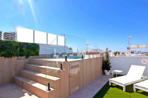 Bungalow till salu Torre de la Horadada, Alicante, Spanien 3 sovrum, 78 kvm. Nr. 115802 - foto 1