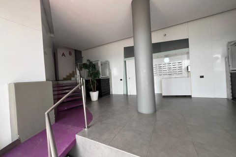 Apartment à vendre à Torrevieja, Alicante, Espagne, 4 chambres, 140 m2 No. 84774 - photo 4