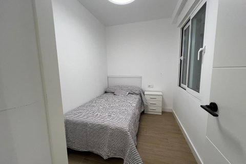 Apartment à vendre à Torrevieja, Alicante, Espagne, 4 chambres, 140 m2 No. 84774 - photo 24