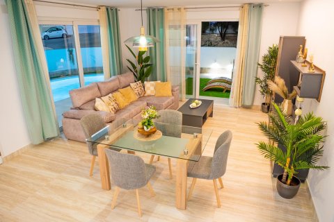 Villa en venta Alicante, España 5 dormitorios, 229 m2 No. 112078 - foto 11