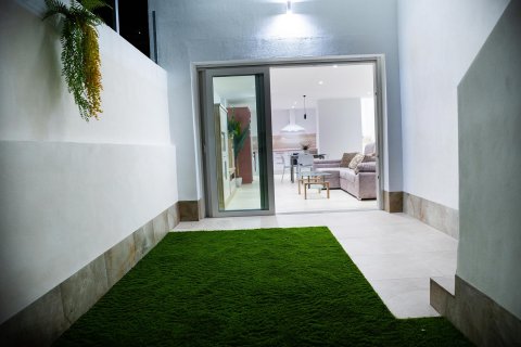 Villa en venta Alicante, España 5 dormitorios, 229 m2 No. 112078 - foto 10