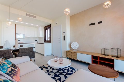 Bungalowi myytävänä Torrevieja, Alicante, Espanja, 3 makuuhuonetta, 70 m2 No. 112080 - kuva 10