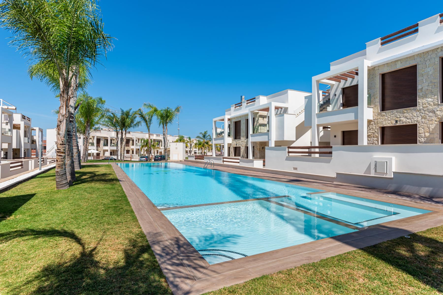 Bungalow in Torrevieja, Alicante, Spain 3 bedrooms, 71 sq.m. No. 112080