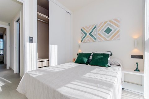 Bungalowi myytävänä Torrevieja, Alicante, Espanja, 3 makuuhuonetta, 70 m2 No. 112080 - kuva 17