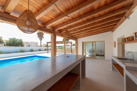 Villa for sale Torrevieja, Alicante, Spain 4 bedrooms, 190 sq.m. No. 114743 - photo 18