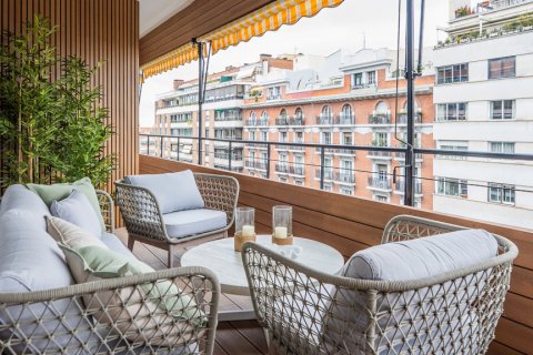 Apartment for sale Madrid, Spain 4 bedrooms, 462 sq.m. No. 107619 - photo 29