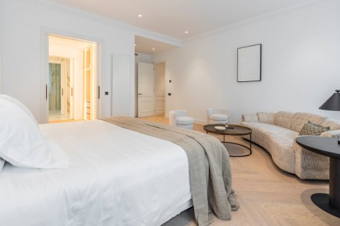 Apartment for sale Madrid, Spain 4 bedrooms, 462 sq.m. No. 107619 - photo 10