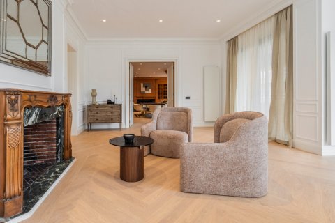 Apartment for sale Madrid, Spain 4 bedrooms, 462 sq.m. No. 107619 - photo 26