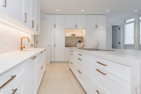 Apartment for sale Madrid, Spain 4 bedrooms, 462 sq.m. No. 107619 - photo 7