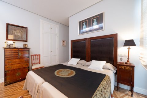 Продажа квартиры в Мадрид, Испания 2 спальни, 166м2 №117536 - фото 23