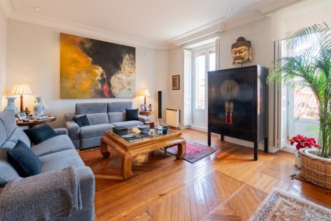 Продажа квартиры в Мадрид, Испания 2 спальни, 166м2 №117536 - фото 11