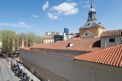 Продажа квартиры в Мадрид, Испания 2 спальни, 166м2 №117536 - фото 12