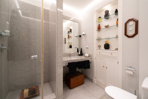Продажа квартиры в Мадрид, Испания 2 спальни, 166м2 №117536 - фото 29
