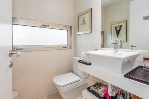 Triplex for sale Madrid, Spain 2 bedrooms, 218 sq.m. No. 117535 - photo 15