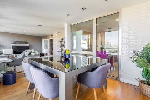 Triplex for sale Madrid, Spain 2 bedrooms, 218 sq.m. No. 117535 - photo 22