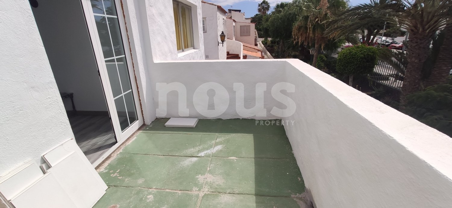 Townhouse à Costa del Silencio, Tenerife, Espagne 1 chambre, 120 m2 No. 102982