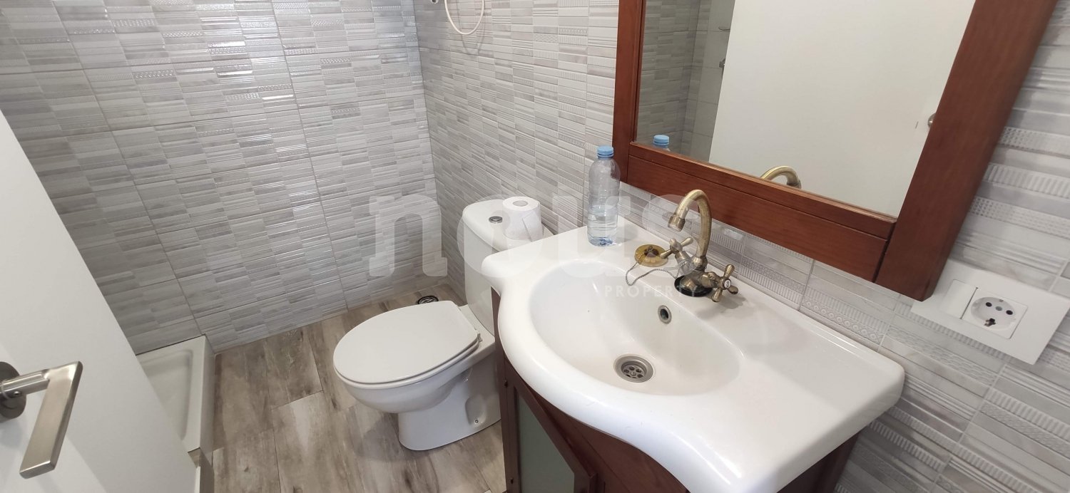 Townhouse à Costa del Silencio, Tenerife, Espagne 1 chambre, 120 m2 No. 102982