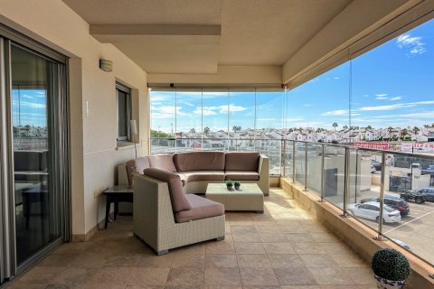 Apartment for sale La Zenia, Alicante, Spain 4 bedrooms, 175 sq.m. No. 119181 - photo 1