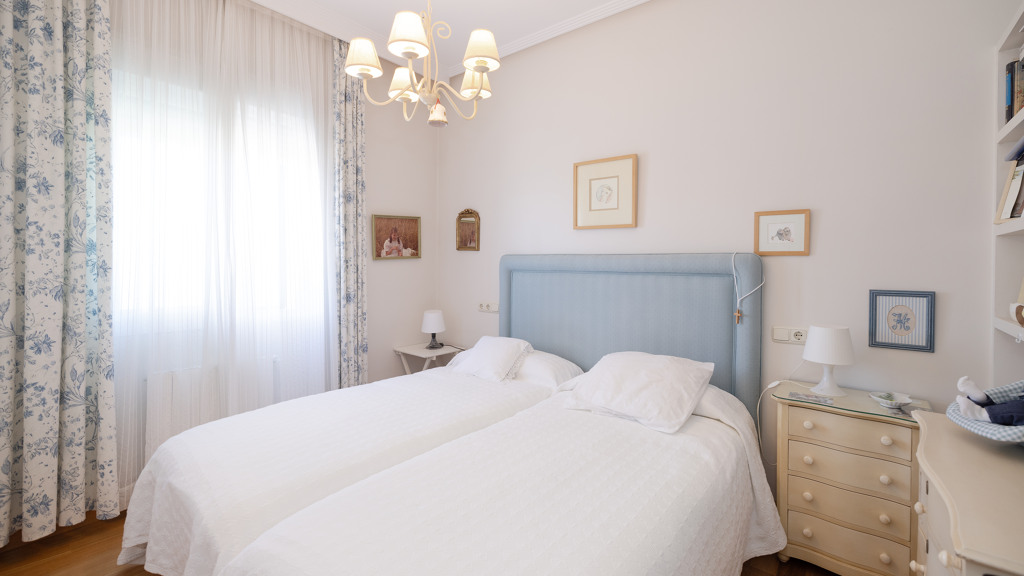 Villa a Jerez de la Frontera, Cadiz, Spagna 6 camere da letto, 530 mq. N° 93114