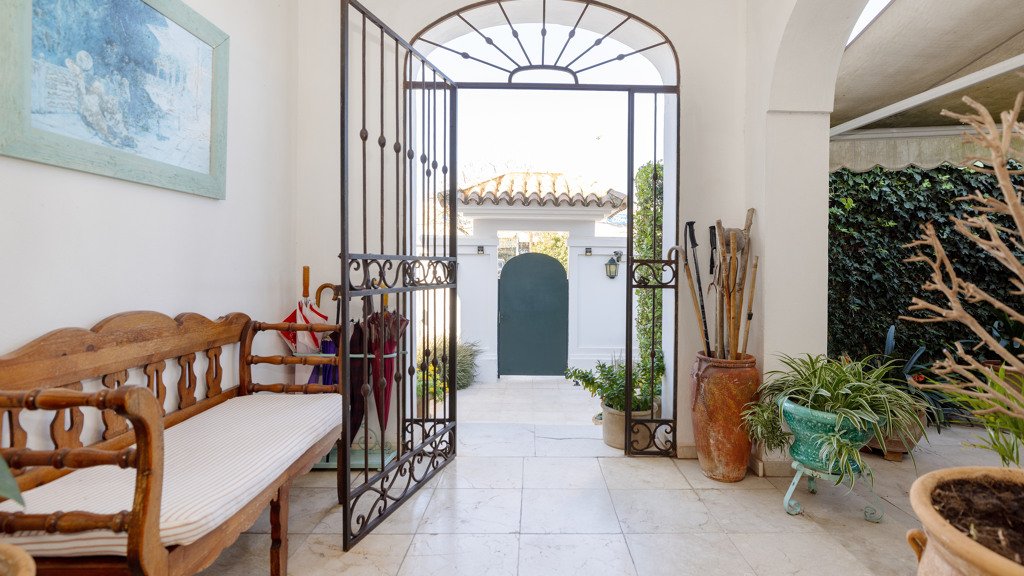 Villa a Jerez de la Frontera, Cadiz, Spagna 6 camere da letto, 530 mq. N° 93114