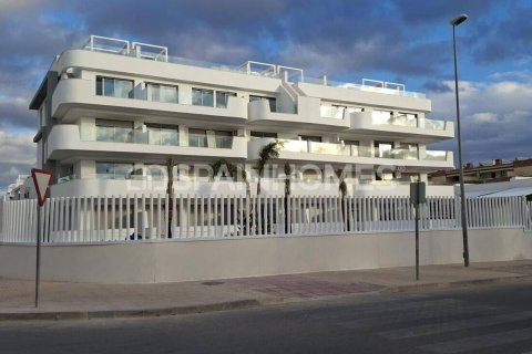 Penthäuser zum Verkauf in Orihuela, Alicante, Spanien 2 Schlafzimmer, 81 m2 Nr. 86558 - Foto 1