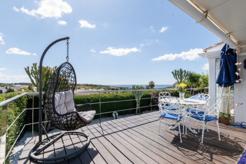 Villa till salu Estepona, Malaga, Spanien 3 sovrum, 173 kvm. Nr. 109552 - foto 7