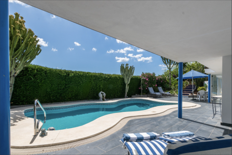 Villa till salu Estepona, Malaga, Spanien 3 sovrum, 173 kvm. Nr. 109552 - foto 6