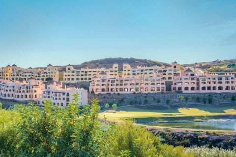 Apartment for sale Estepona, Malaga, Spain 2 bedrooms, 136 sq.m. No. 109536 - photo 2
