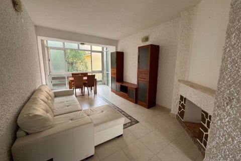 Dzīvoklis pārdošanā Fuengirola, Malaga, Spānijā 2 istabas, 70 m2 Nr. 109538 - attēls 1
