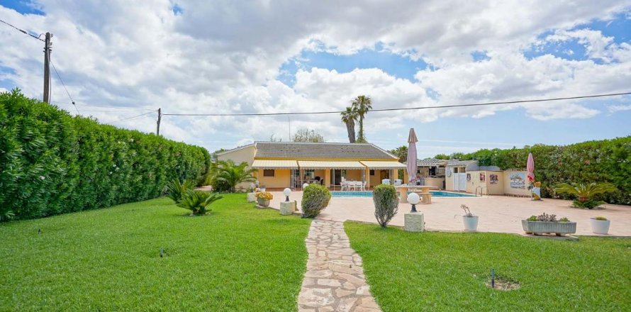 Villa Els Poblets, Alicante, Spagna 5 camere da letto, 330 mq. N° 113047