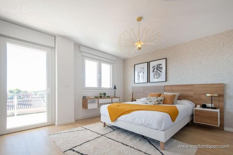 Продажа таухауса в Ла Нусия, Аликанте, Испания 4 спальни, 168м2 №105104 - фото 11