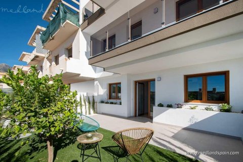Продажа таухауса в Ла Нусия, Аликанте, Испания 4 спальни, 168м2 №105104 - фото 1