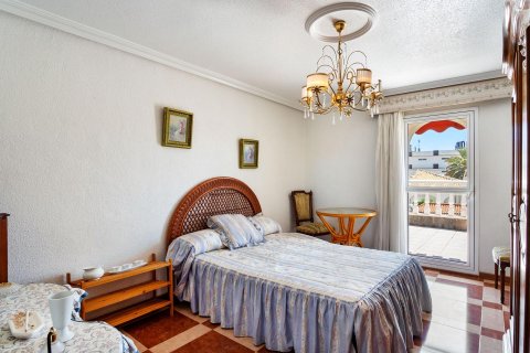 Villa in vendita Dehesa De Campoamor, Alicante, Spagna 5 camere da letto, 237 mq. N° 114437 - foto 12