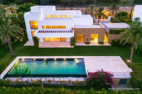 Villa in vendita Casares, Malaga, Spagna 5 camere da letto, 655 mq. N° 108433 - foto 1