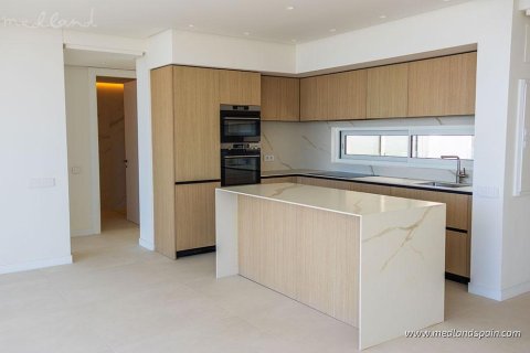 Продажа квартиры в Марбелья, Малага, Испания 3 спальни, 134м2 №108435 - фото 11