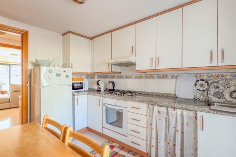 Apartment for rent Villajoyosa, Alicante, Spain 2 bedrooms, 110 sq.m. No. 109267 - photo 18