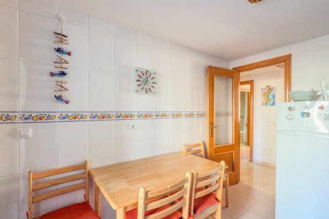 Apartment for rent Villajoyosa, Alicante, Spain 2 bedrooms, 110 sq.m. No. 109267 - photo 20