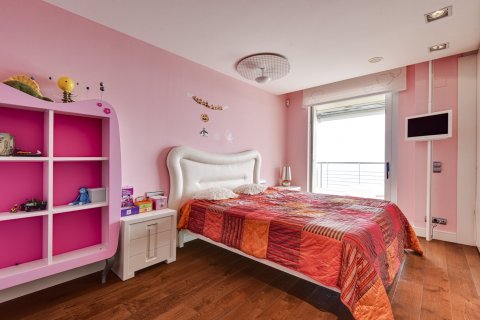 Продажа дома Бланес, Герона, Испания 6 спален, 680м2 №98404 - фото 17