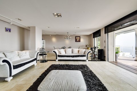 Продажа дома Бланес, Герона, Испания 6 спален, 680м2 №98404 - фото 9