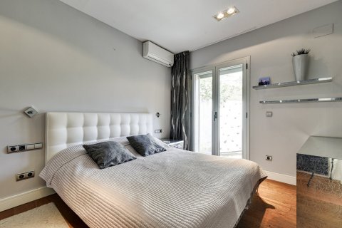 Продажа дома Бланес, Герона, Испания 6 спален, 680м2 №98404 - фото 15