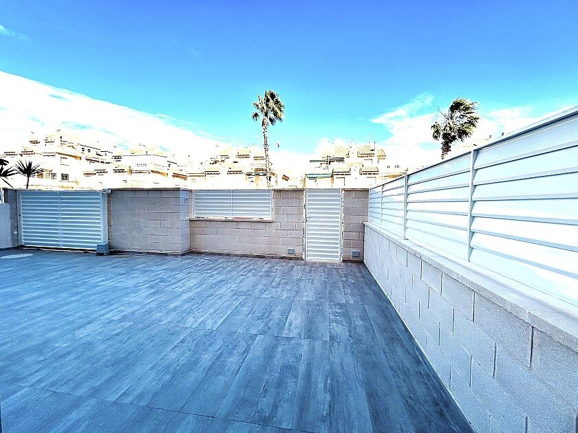 Appartamento a Torrevieja, Alicante, Spagna 3 camere da letto, 110 mq. N° 103358