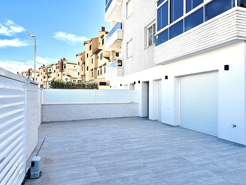 Appartamento a Torrevieja, Alicante, Spagna 3 camere da letto, 110 mq. N° 103358