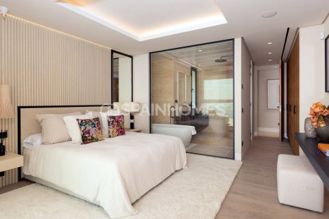 Apartment for sale Estepona, Malaga, Spain 4 bedrooms, 270 sq.m. No. 57791 - photo 24