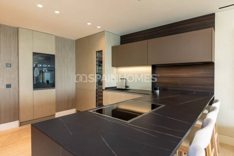 Apartment for sale Estepona, Malaga, Spain 4 bedrooms, 270 sq.m. No. 57791 - photo 22