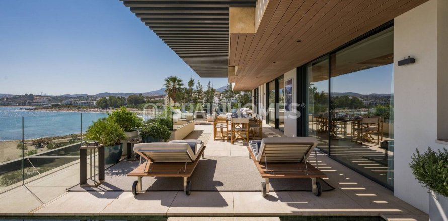 Lägenhet i Estepona, Malaga, Spanien 4 sovrum, 464 kvm. Nr. 57791