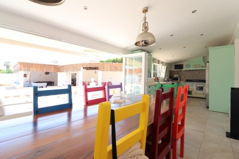 Finka Daya Vieja, Alicante, Hiszpania 6 sypialni, 299 mkw. nr 114870 – zdjęcie 9